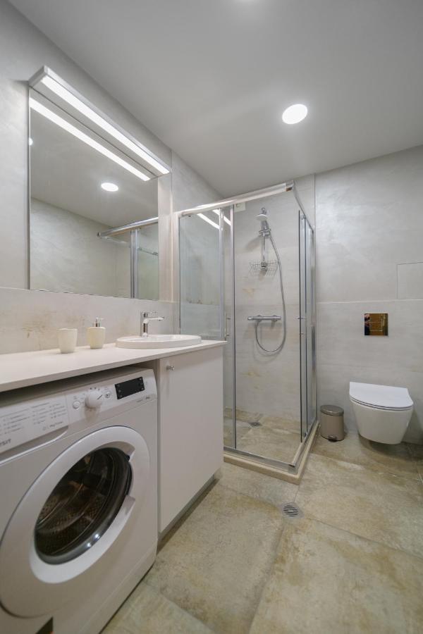 Magdalena Apartment - Two Bathrooms, Perfect City Center Warna Exterior foto